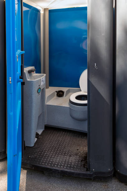 Portable Toilet Options We Offer in Stonewood, WV